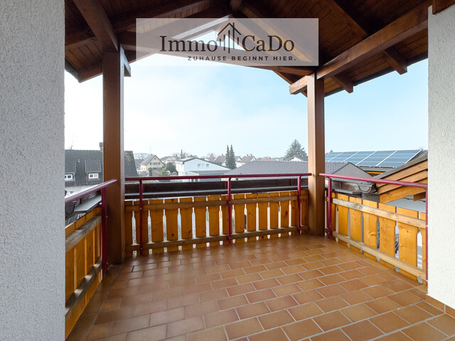 NEUER PREIS: Sonnige 3,5-Zimmer-Dachgeschosswohnung mit Garage in ruhiger Lage in Hard