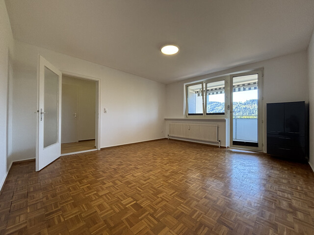 "ohne Provision" geräumige 2,5 Zimmer Wohnung mit Balkon
