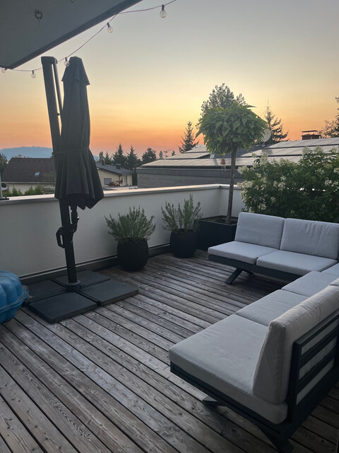 Privatverkauf - Exklusives 4-Zimmer-Penthouse mit großer Sonnenterrasse in ruhiger Bestlage