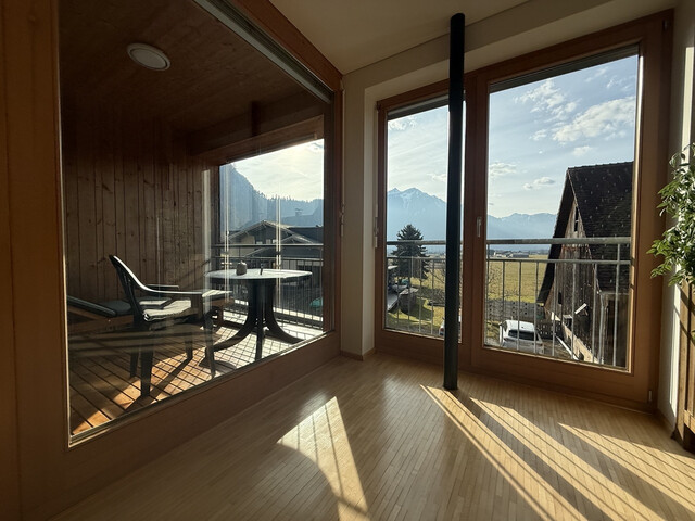 3 Zimmer-Wohnung  |  Loggia  |  Weitblick  | Carport