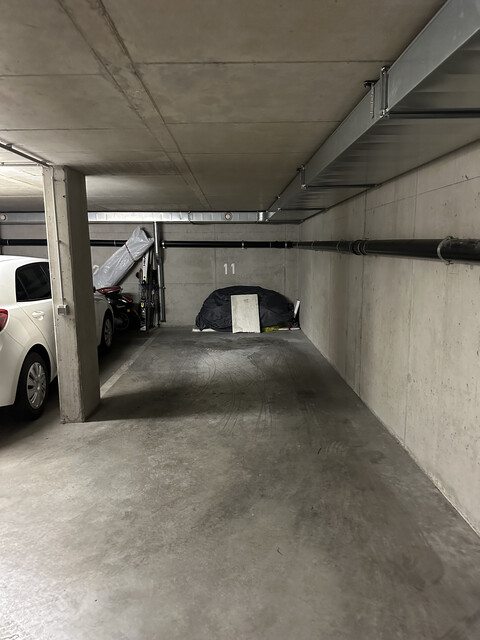 Tiefgaragenplätze, überdachte Stellplätze sowie Keller/Lagerräume in Hard am Bodensee zu verkaufen