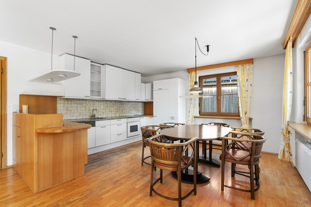 Kaminfeuer & Panoramablick: das Ried von der Terrasse aus genießen