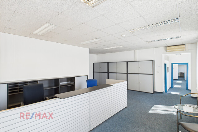 Ihr neuer Bürostandort in Grenznähe – Exzellente Verkehrsanbindung für Ihren Erfolg