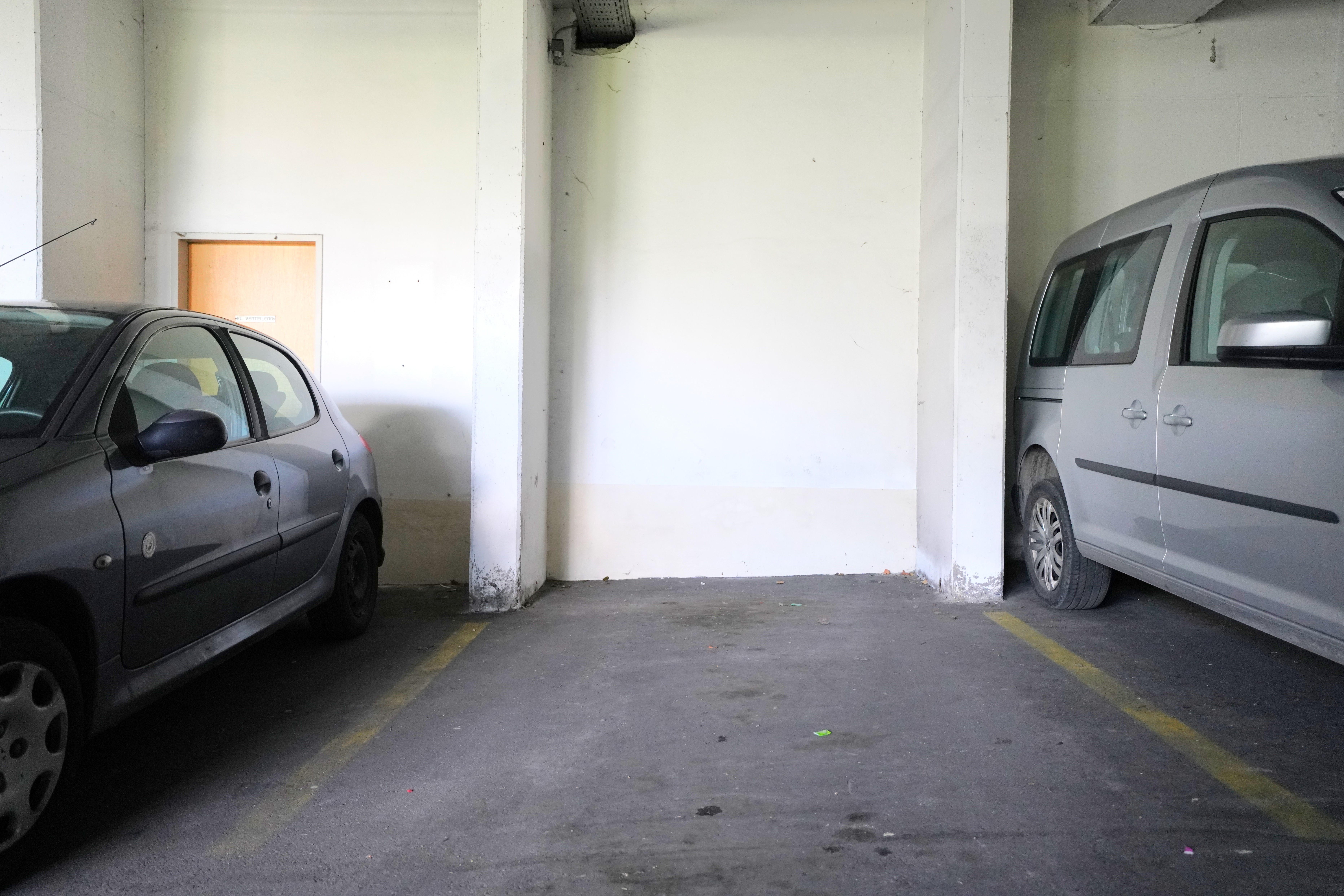 2-Zimmer-Wohnung mit großer Dachterrasse und Tiefgaragenplatz