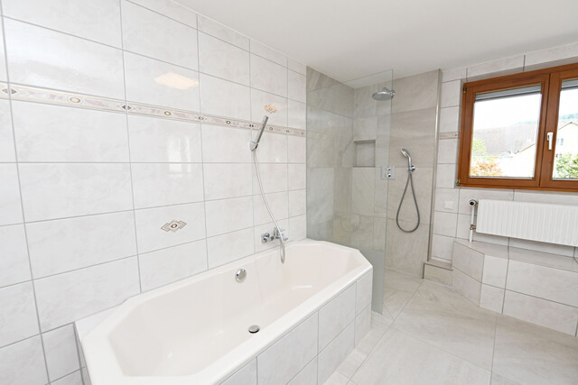 Viel Platz für die ganze Familie - große 6 Zimmer Wohnung mit toller Terrasse in Weiler