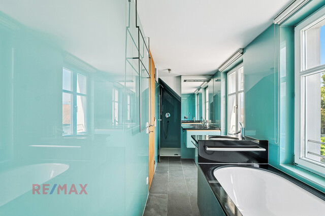 Mehrgenerationenhaus mit vier komfortablen Wohnungen