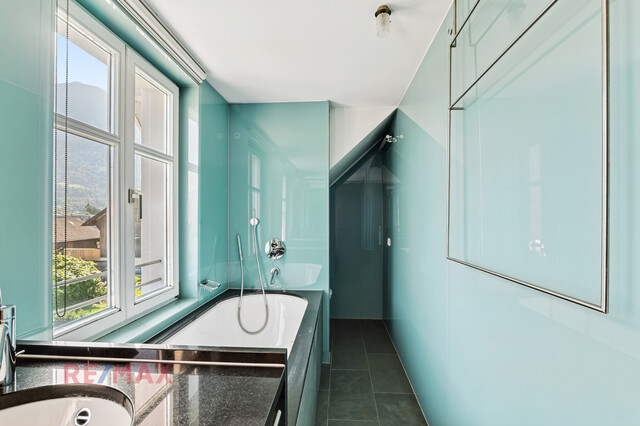 Mehrgenerationenhaus mit vier komfortablen Wohnungen