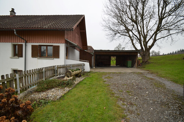Willkommen in Ihrem neuen Zuhause – genießen Sie naturnahes Wohnen in seiner schönsten Form.“