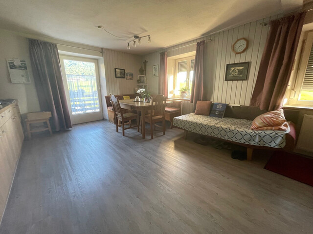 Willkommen in Ihrem neuen Zuhause – genießen Sie naturnahes Wohnen in seiner schönsten Form.“