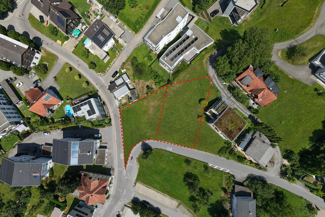 Traumgrundstück am Dorfplatz in Schwarzach