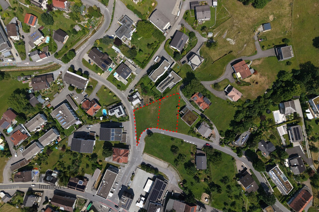 Traumgrundstück am Dorfplatz in Schwarzach