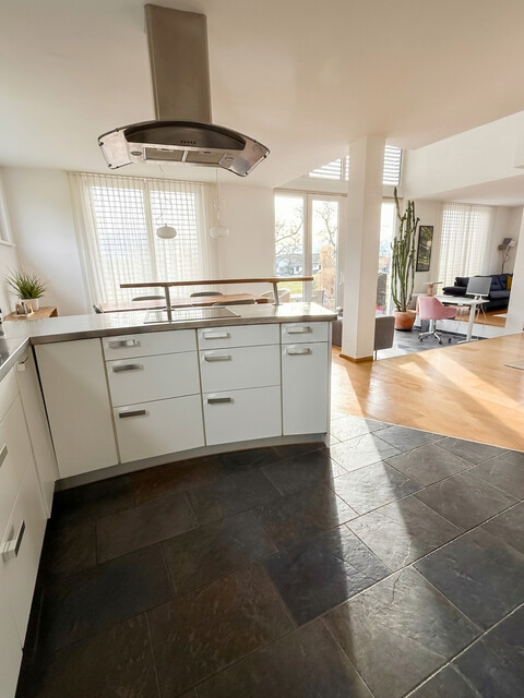 Modernes Wohnen in schönem, gehobenem Einfamilienhaus in ruhiger Lage in Weiler!