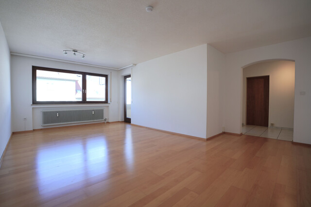 Geräumige und helle 3-Zimmer  Wohnung im Herzen von Hard