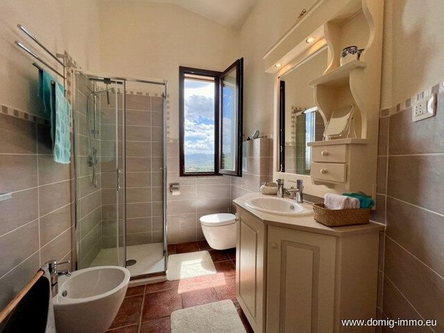 Mediterranes Anwesen mit Meerblick – in Badesi, Sardinien