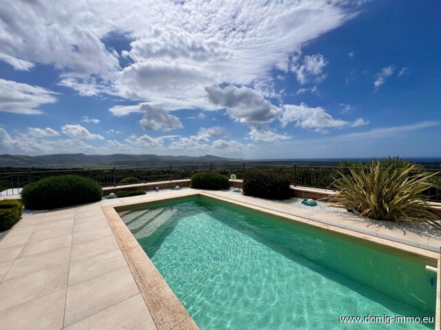 Mediterranes Anwesen mit Meerblick – in Badesi, Sardinien