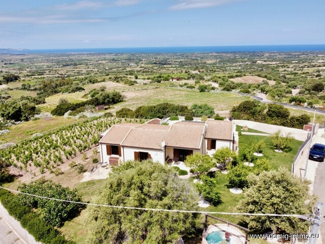 Mediterranes Anwesen mit Meerblick – in Badesi, Sardinien
