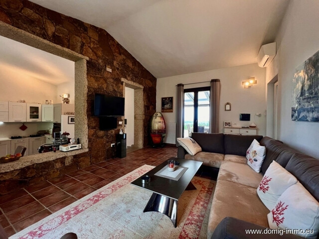 Mediterranes Anwesen mit Meerblick – in Badesi, Sardinien