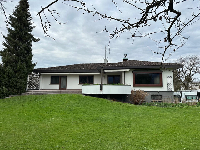 Großzügiges Wohnen mit traumhaftem Garten in ruhiger Bestlage nahe der Stadt