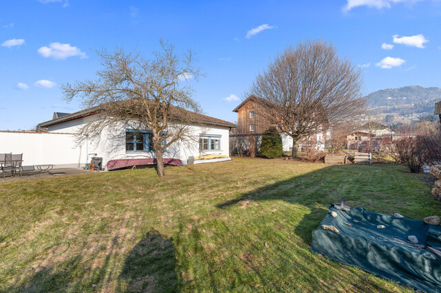 Attraktiver Bungalow - ehemalige Praxis in Rankweil: 5 Zimmer, Bergblick und flexible Raumgestaltung!