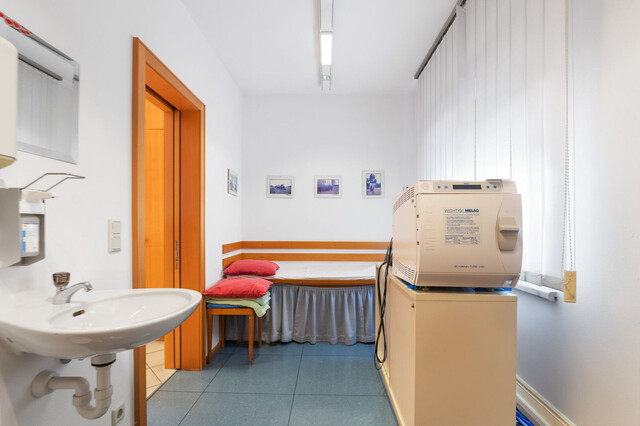 Attraktiver Bungalow - ehemalige Praxis in Rankweil: 5 Zimmer, Bergblick und flexible Raumgestaltung!