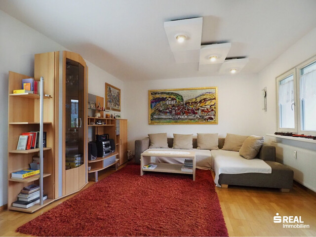 Großzügige 3,5-Zimmer-Dachgeschoßwohnung mit Weitblick!