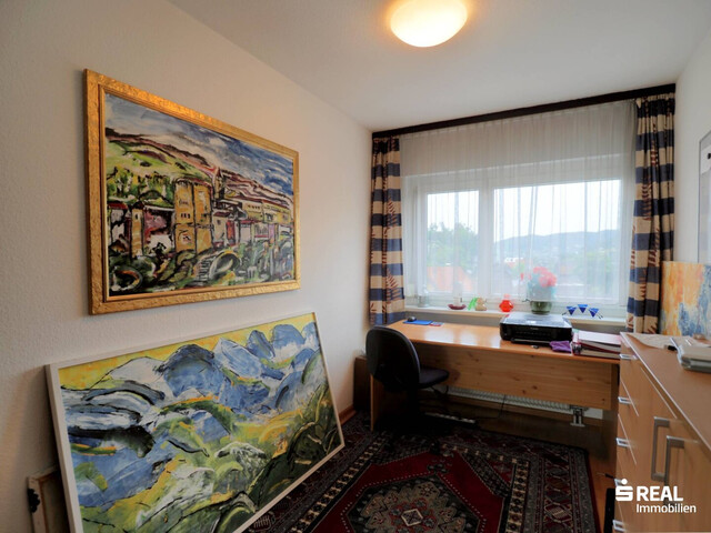 Großzügige 3,5-Zimmer-Dachgeschoßwohnung mit Weitblick!