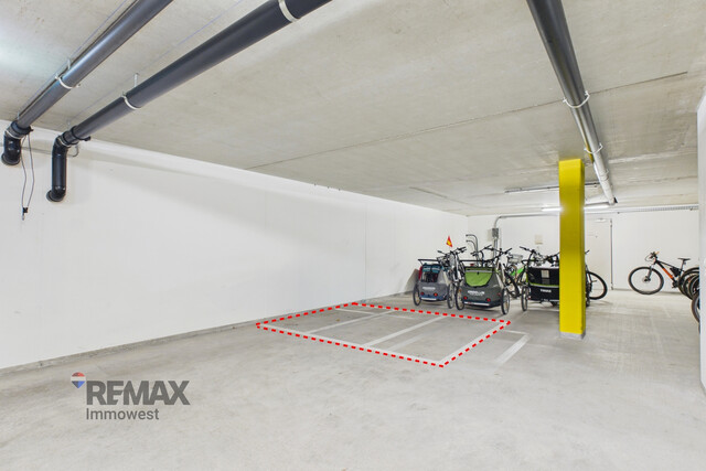 Sicher & trocken: Motorradstellplatz in Tiefgarage