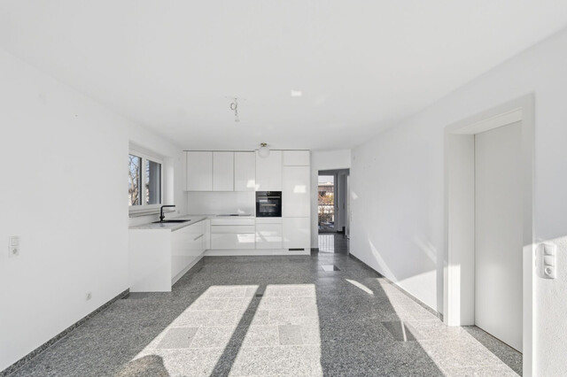 Koblach: Moderne 3-Zimmer-Maisonettwohnung mit riesiger Dachgeschoss-Terrasse!