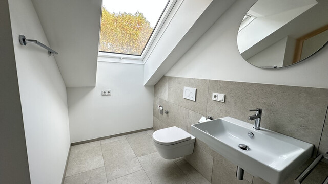 Traumhafte 2-Zimmer-Dachgeschosswohnung in neu renovierter Villa in Lochau am Bodensee zu vermieten