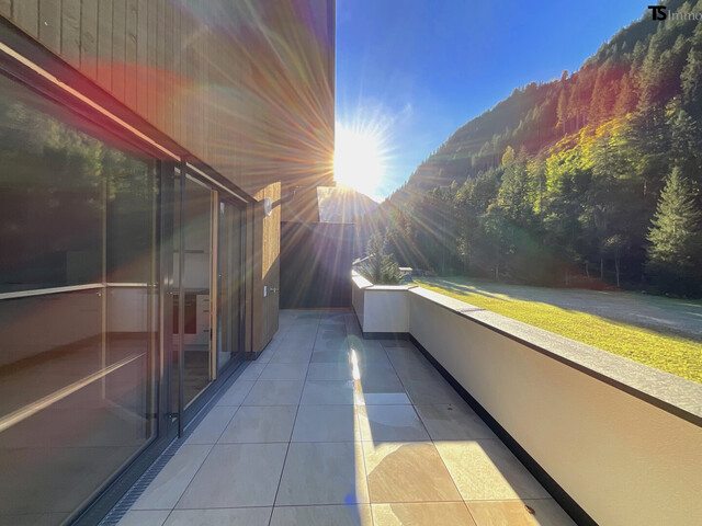 Tschagguns: Neuwertige 2-Zimmer-Dach-Terrassen-Wohnung ca. 50 m2 + Terrasse ca. 22 m2