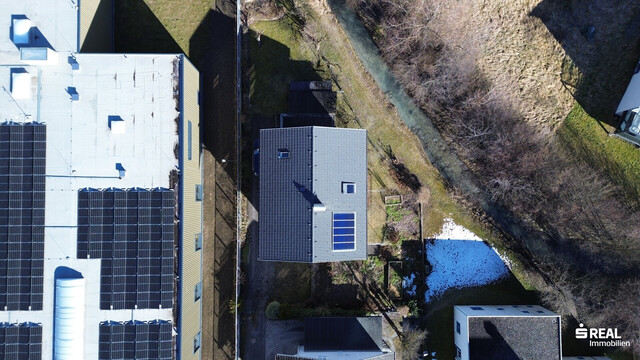 Großzügiges Mehrfamilienhaus mit vielseitigen Nutzungsmöglichkeiten