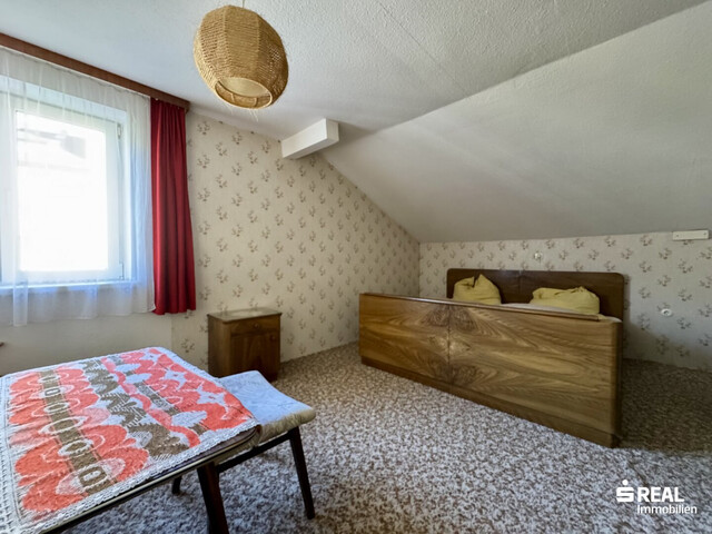 Großzügiges Mehrfamilienhaus mit vielseitigen Nutzungsmöglichkeiten