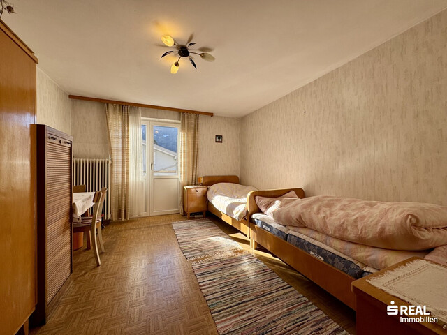 Großzügiges Mehrfamilienhaus mit vielseitigen Nutzungsmöglichkeiten