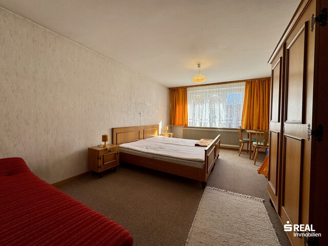 Großzügiges Mehrfamilienhaus mit vielseitigen Nutzungsmöglichkeiten