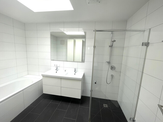 4-Zimmer Dachgeschosswohnung mit großer Terrasse, mitten in Feldkirch