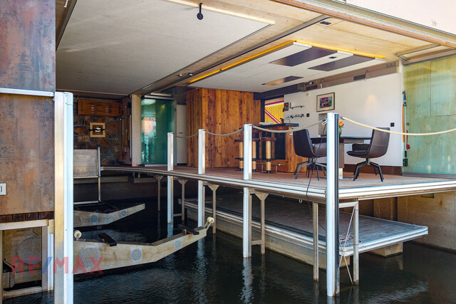 Direkt am Wasser: Exklusives Bootshaus mit Luxuskomfort