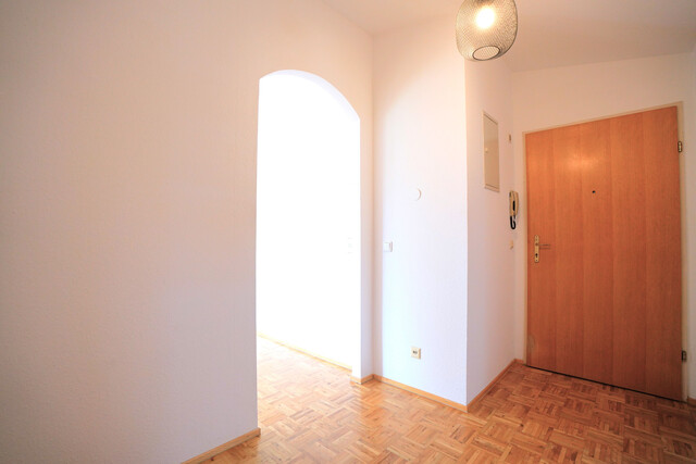 Toll geschnittene, helle 2-Zimmer Wohnung