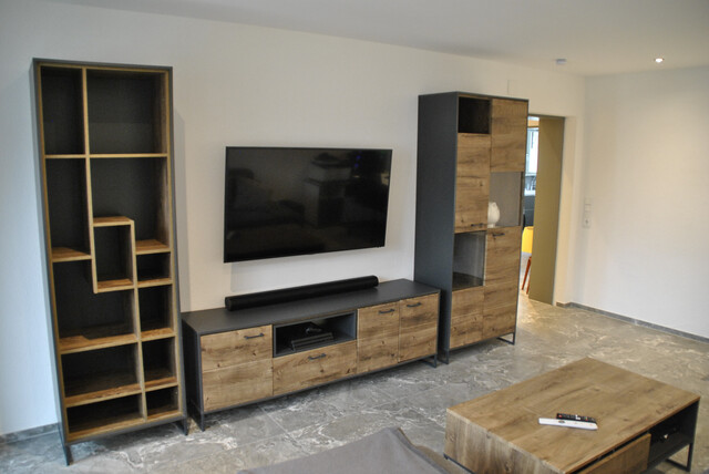 Schöne, provisionsfreie 3-Zimmer Wohnung mit 10 m² Balkon, Parkplatz, Keller und Fahrradabstellraum