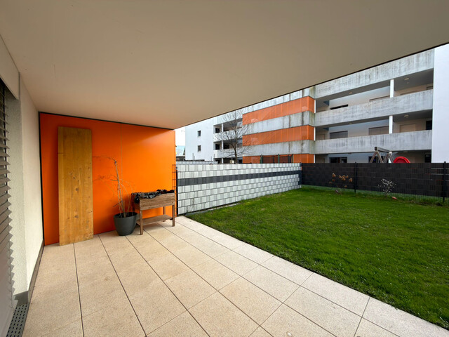 Provisionsfrei: Gepflegte Gartenwohnung mit Tiefgarage, Terrasse, Garten und Keller!