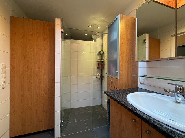 3-Zimmer-Dachgeschosswohnung mit traumhaftem Ausblick in Weiler