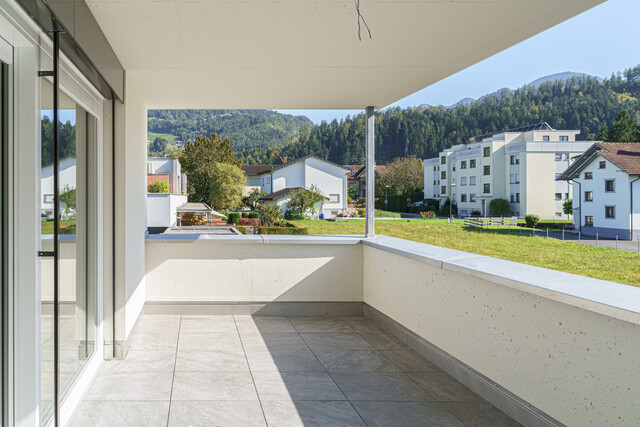 Ruhige, modernde und sehr helle 3-Zi-Terrassenwohnung