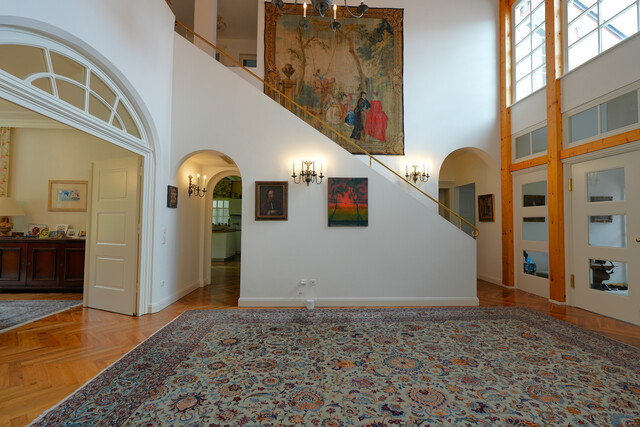 Erstklassige Architektenvilla mit traumhaftem Gartenparadies