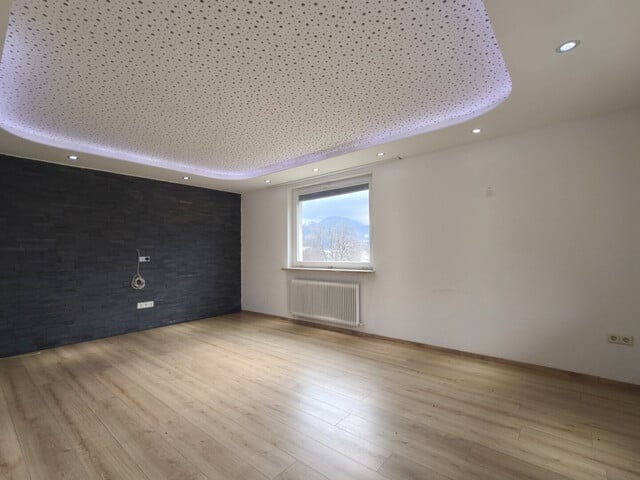 Großzügige 4-Zimmerwohnung in Feldkirch mit Balkon und Garage und herrlichem Ausblick!