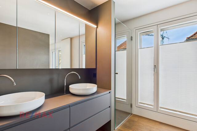 Penthouse Prestige: Das einzige Wohnrefugium auf der obersten Ebene