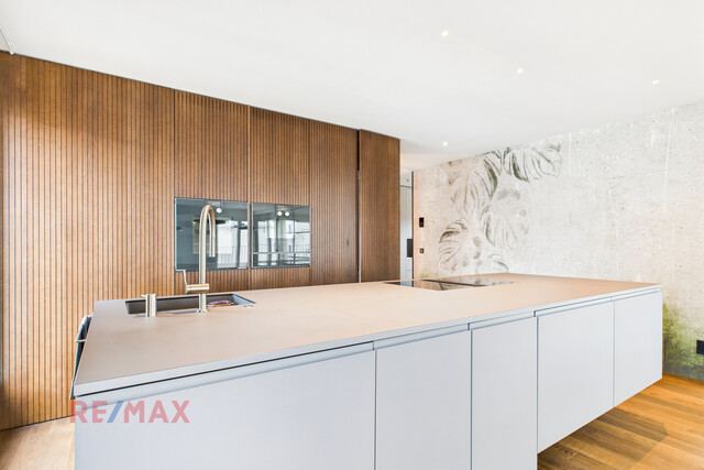 Penthouse Prestige: Das einzige Wohnrefugium auf der obersten Ebene