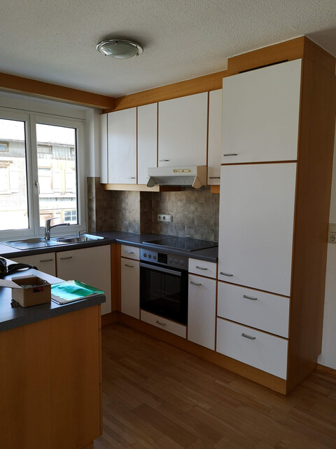 Zentrale 2-geschossige Wohnung ab 15.8.