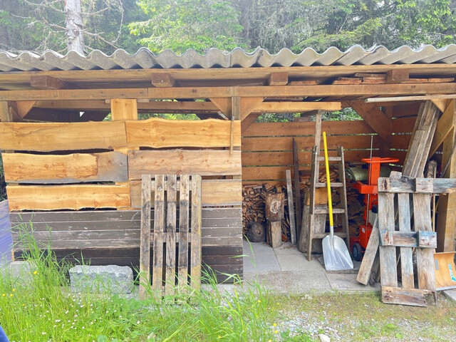 Neu saniertes 2-Familien Almhaus in ruhiger Lage