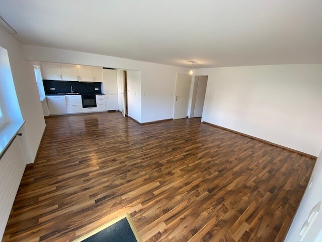 Renovierte 2 Zimmer Wohnung