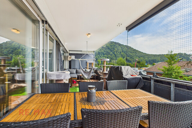 4-Zimmer-Dachgeschosswohnung mit Zukunft: Stromkosten sparen dank eigenem Balkonkraftwerk