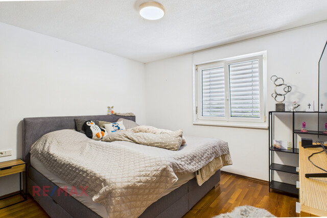 4-Zimmer-Dachgeschosswohnung mit Zukunft: Stromkosten sparen dank eigenem Balkonkraftwerk